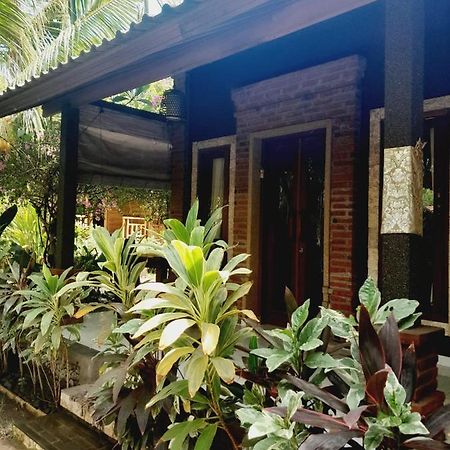 ペムテラン La Paparrucha Bali Bed & Breakfast エクステリア 写真